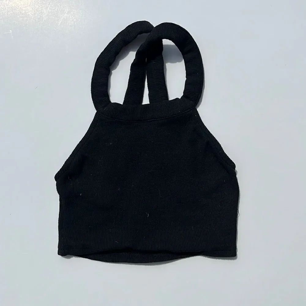 🔥4/$25 Halter Crop Top, XS